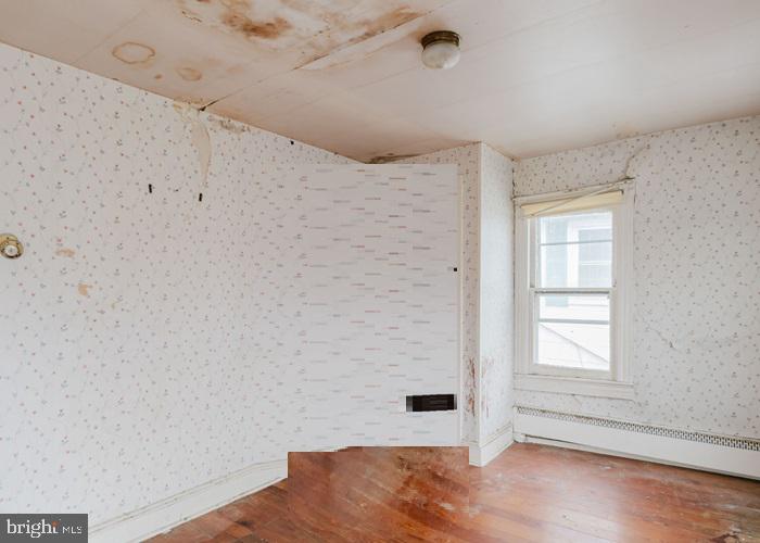 QUEEN ANNE - Residential