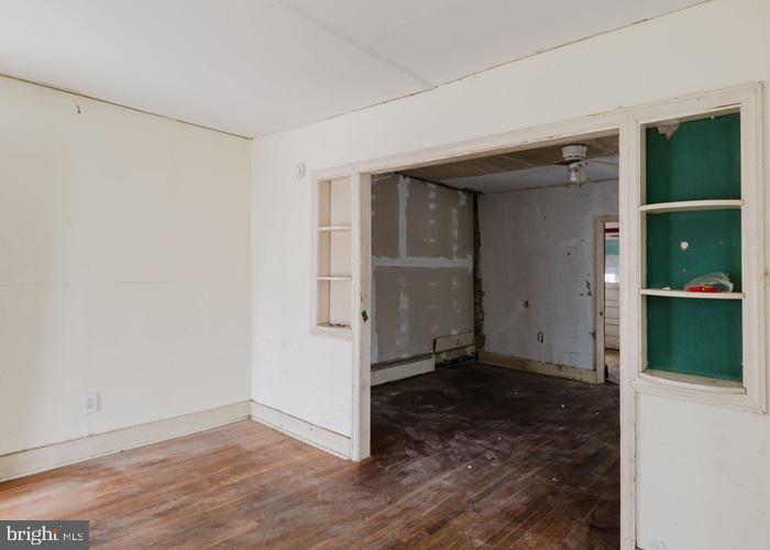 QUEEN ANNE - Residential