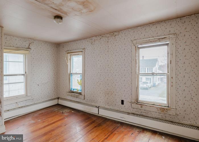 QUEEN ANNE - Residential