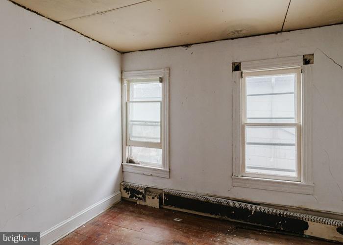 QUEEN ANNE - Residential