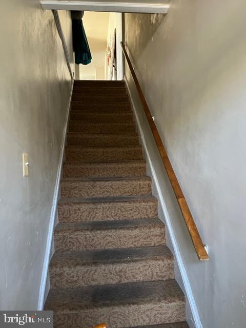 1121 S 13TH STREET 2ND FLOOR - Photo 2