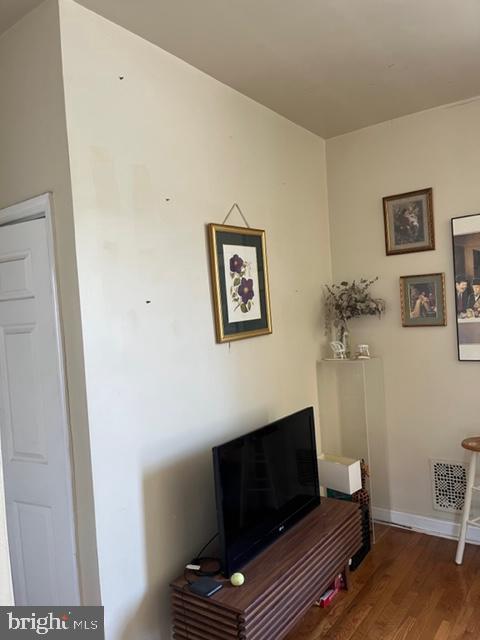 1121 S 13TH STREET 2ND FLOOR - Photo 4