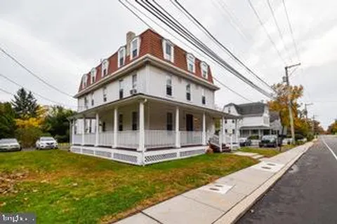MLS: NJCD2109236