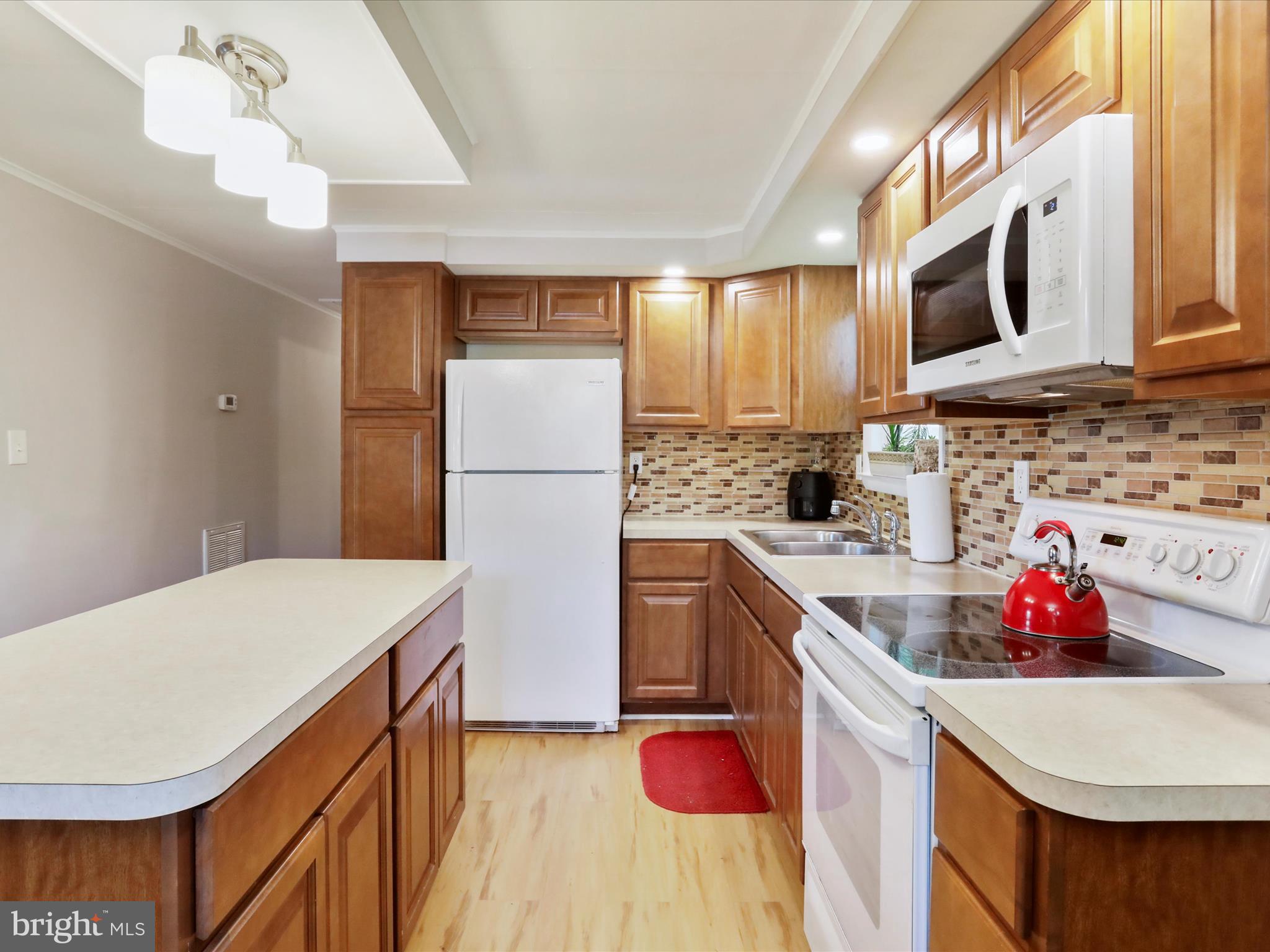 MECKLENBURG HEIGHTS - Residential