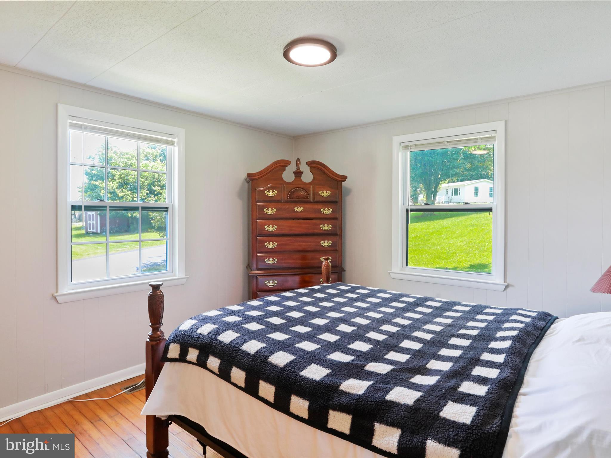 MECKLENBURG HEIGHTS - Residential