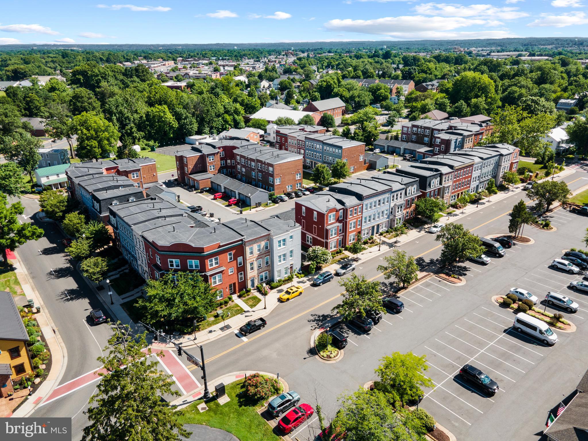 OLD TOWN - Commercial Lease