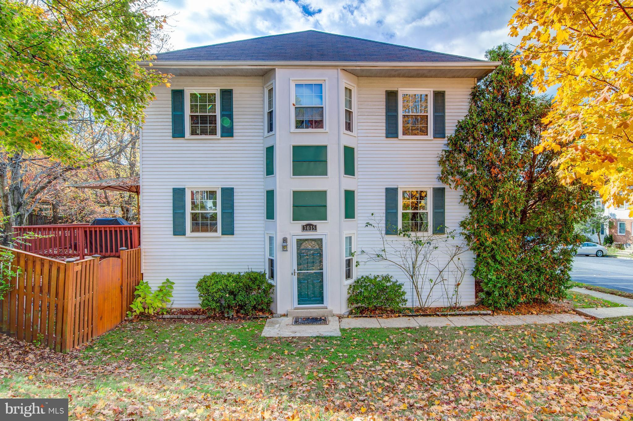 CIRCLE WOODS - Residential