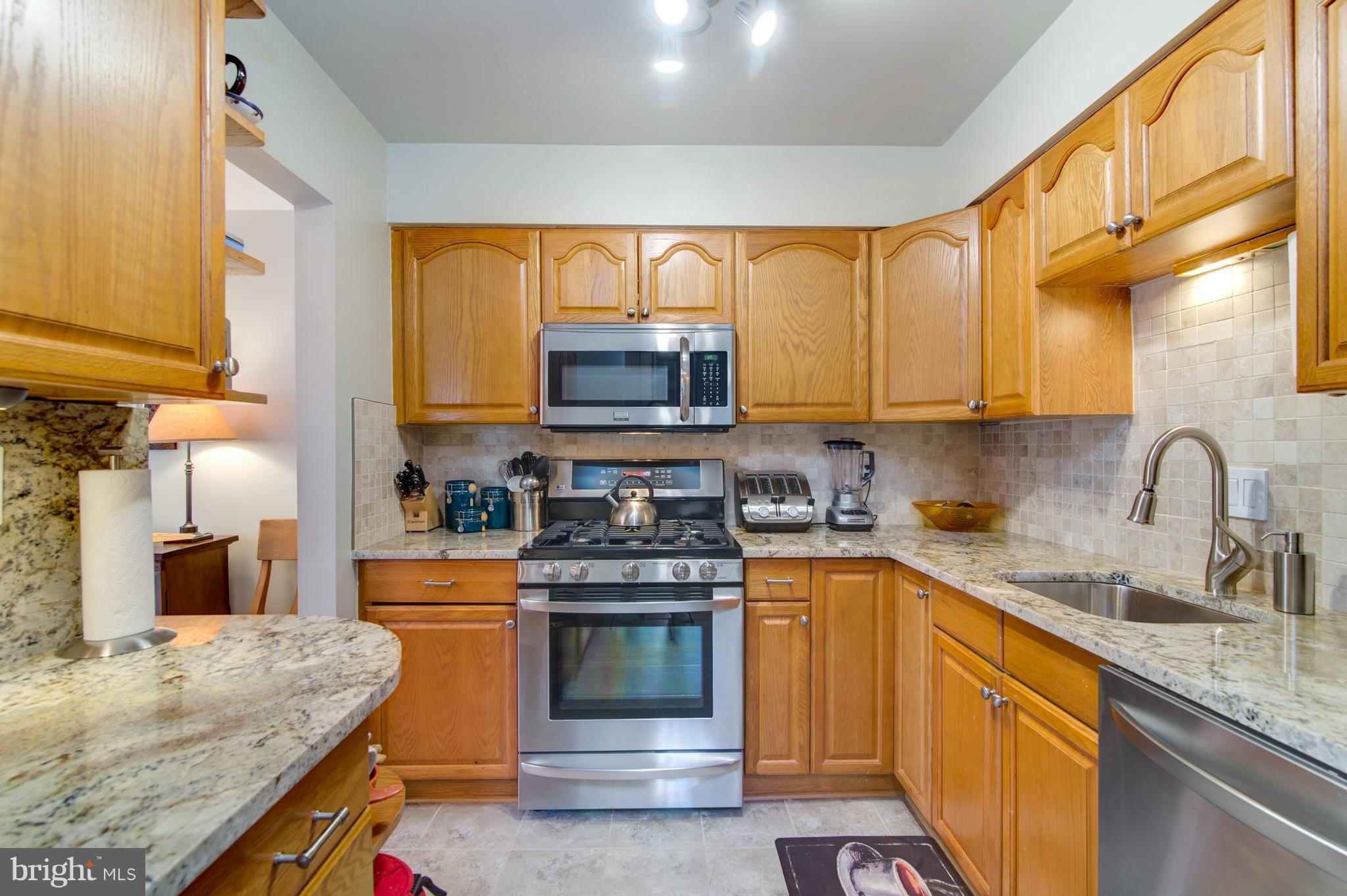 CIRCLE WOODS - Residential