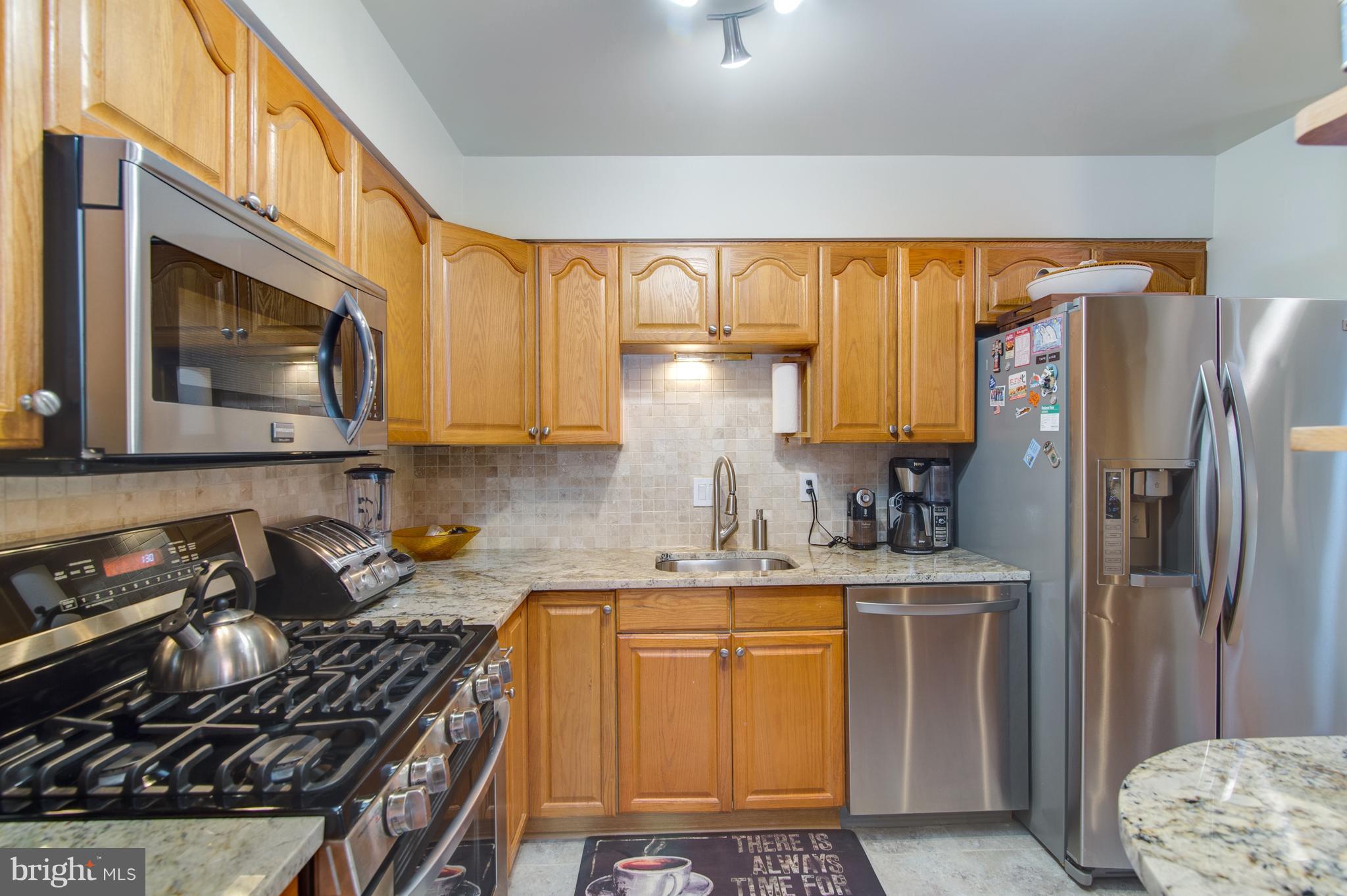 CIRCLE WOODS - Residential