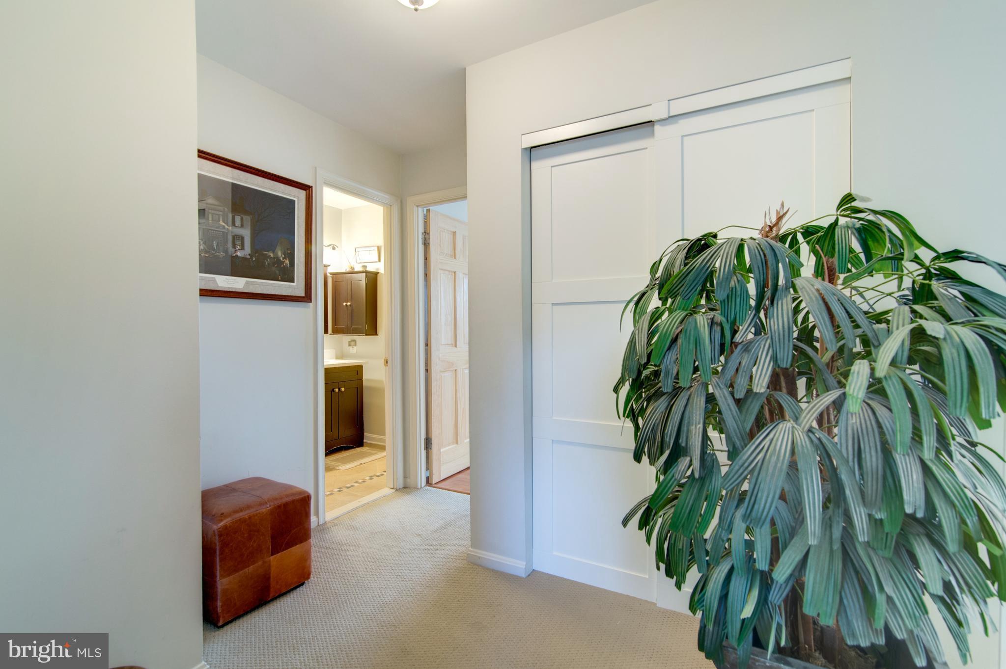 CIRCLE WOODS - Residential