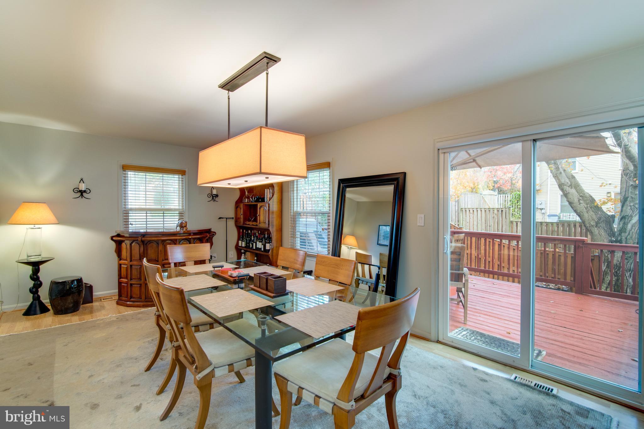 CIRCLE WOODS - Residential