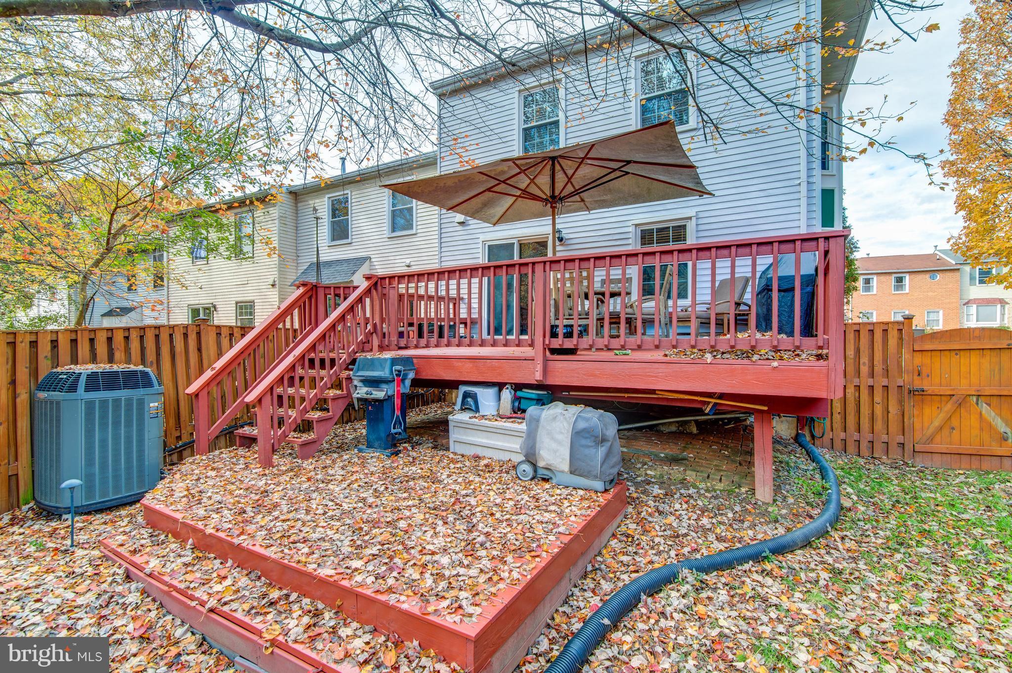 CIRCLE WOODS - Residential