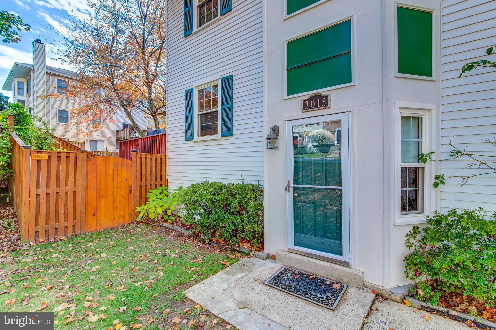 CIRCLE WOODS - Residential