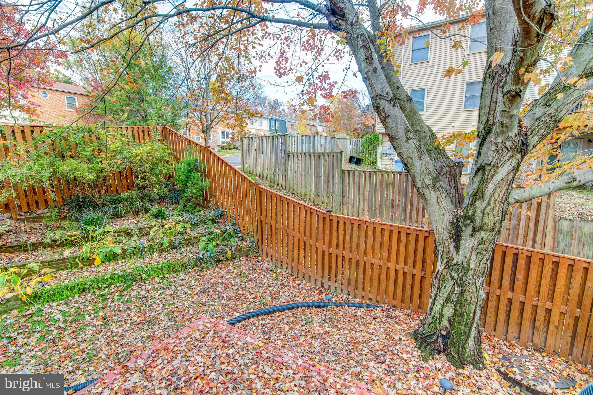 CIRCLE WOODS - Residential