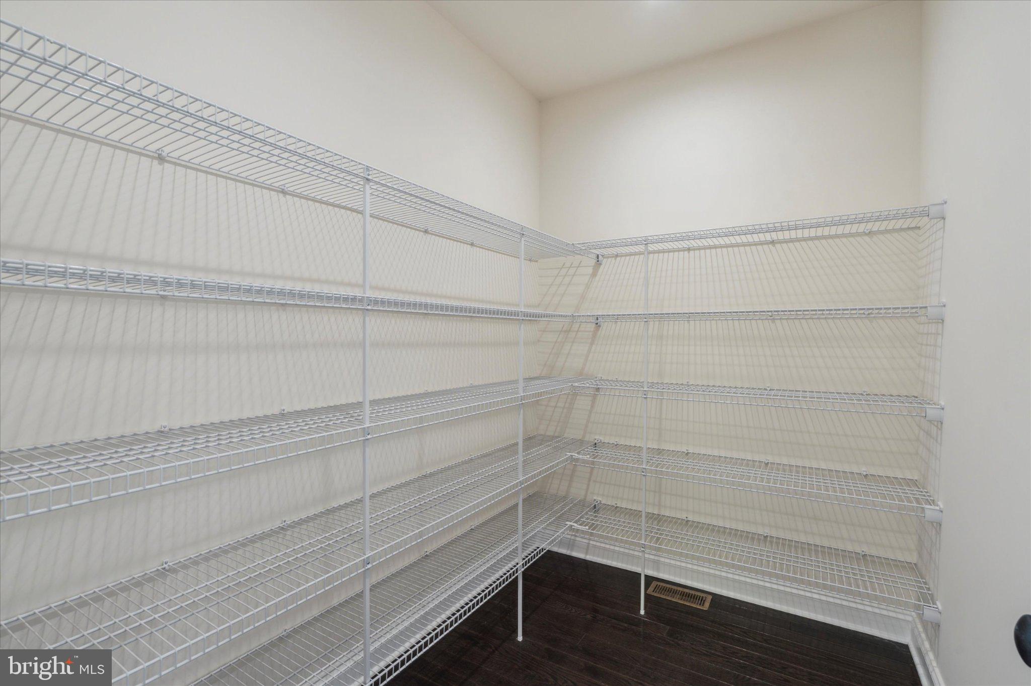 WYNNEWOOD VALLEY - Residential