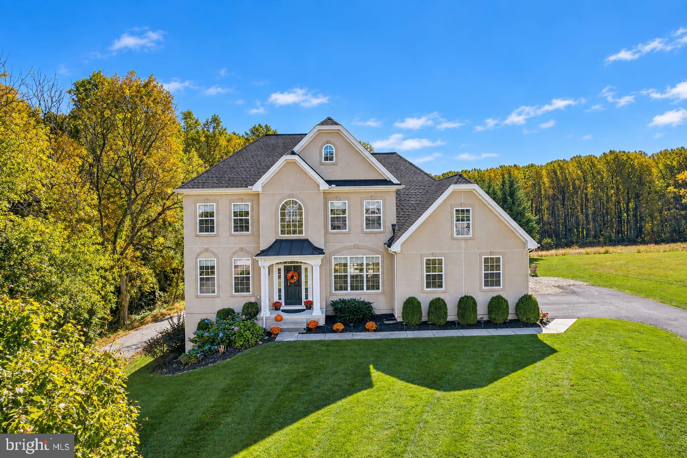 15 WINDSOR COURT