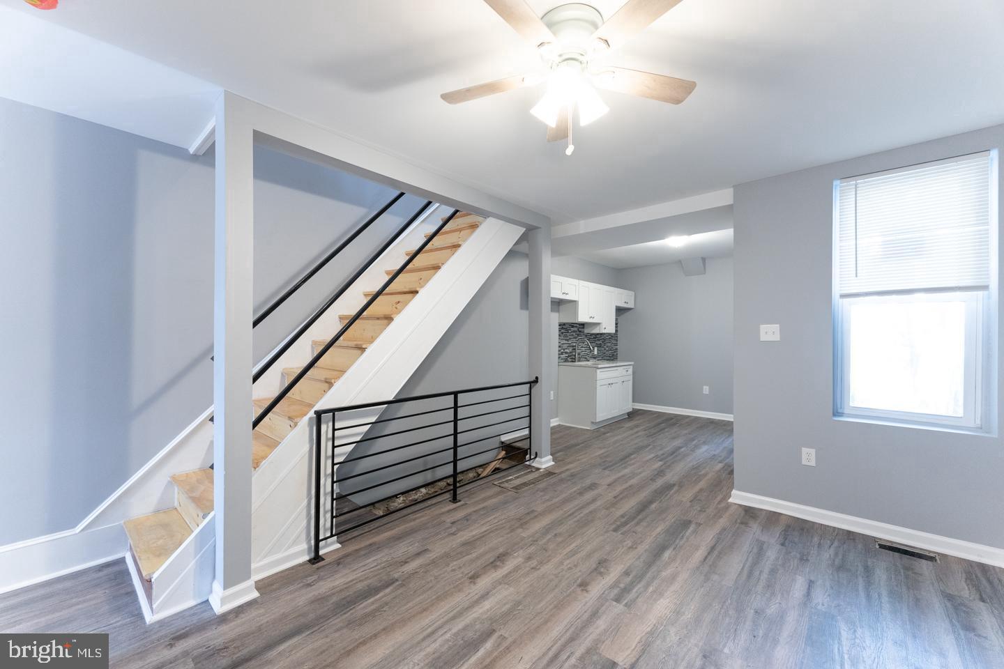 UNIVERSITY CITY - Residential Lease