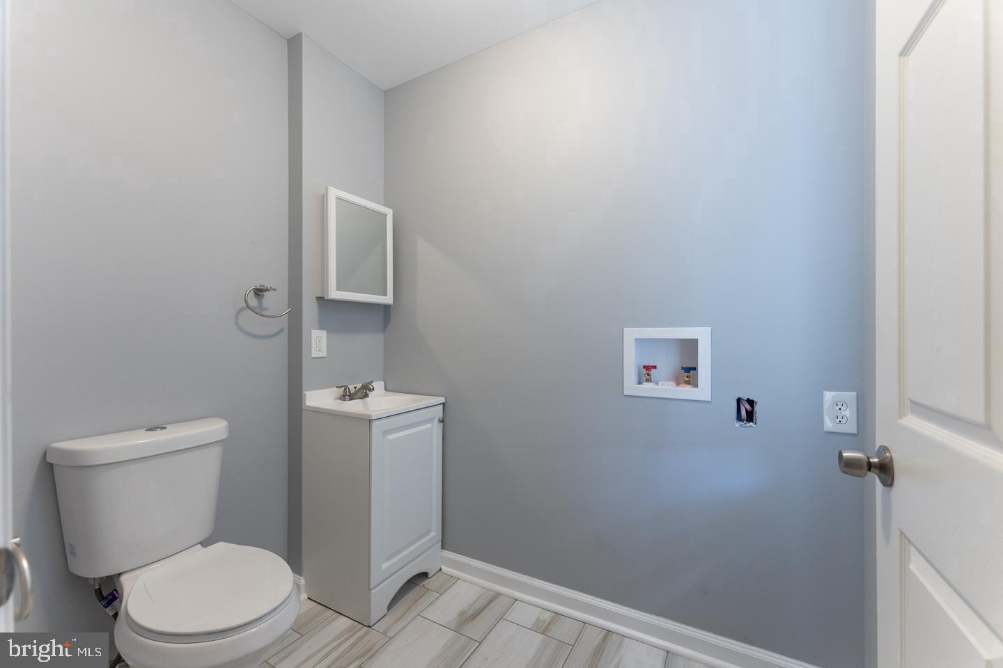 UNIVERSITY CITY - Residential Lease