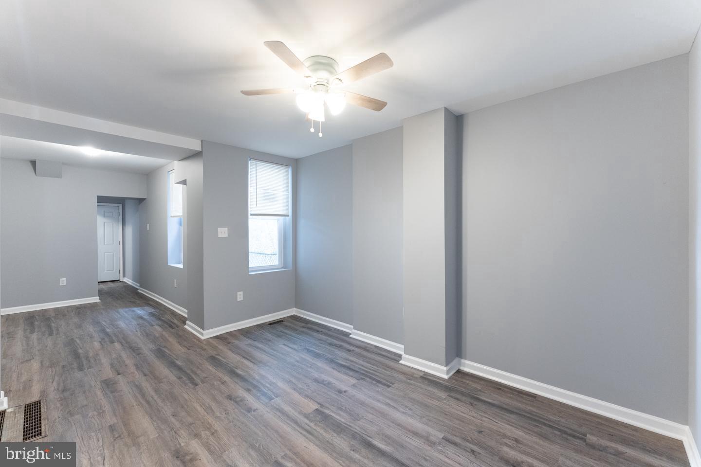 UNIVERSITY CITY - Residential Lease