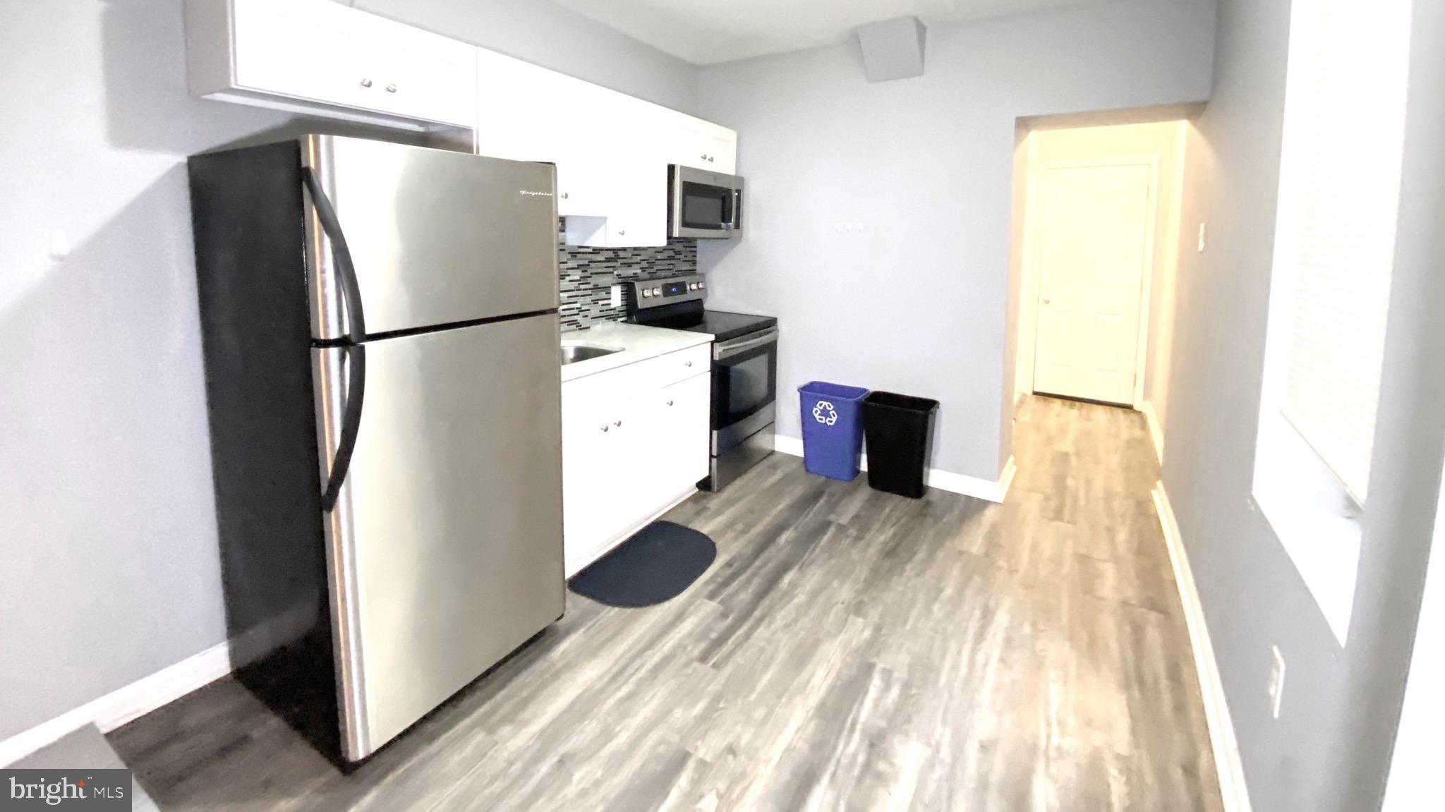UNIVERSITY CITY - Residential Lease