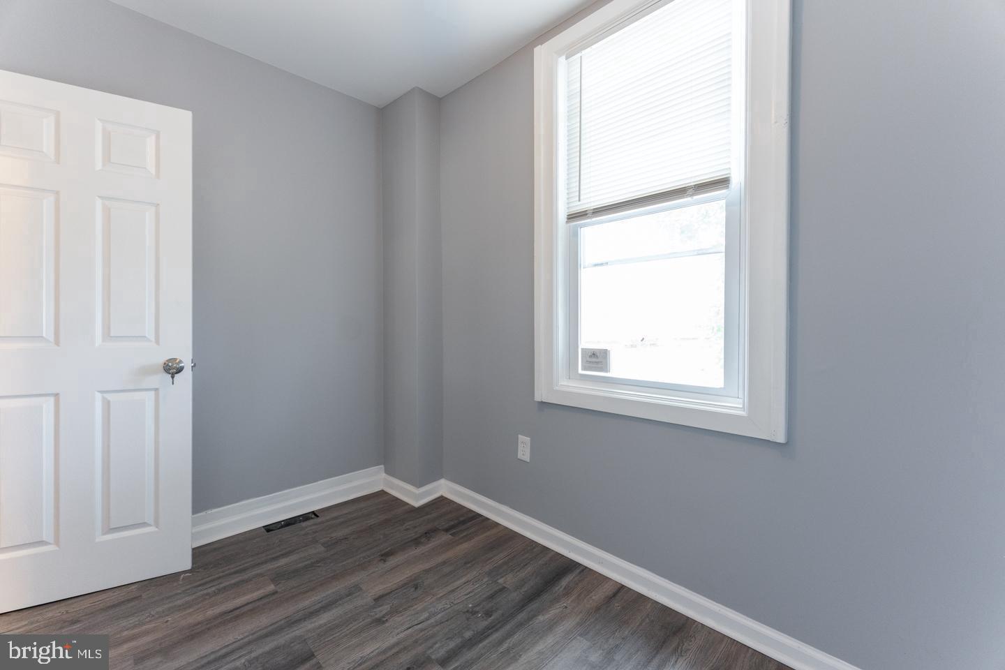 UNIVERSITY CITY - Residential Lease