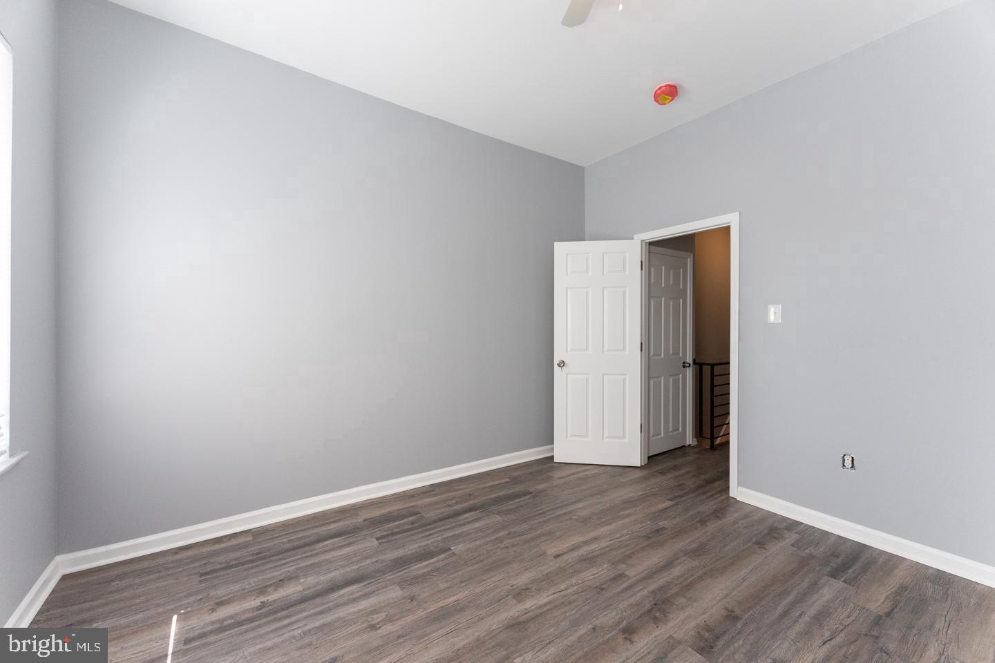 UNIVERSITY CITY - Residential Lease