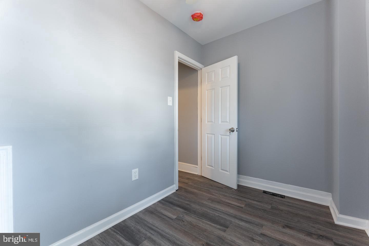 UNIVERSITY CITY - Residential Lease