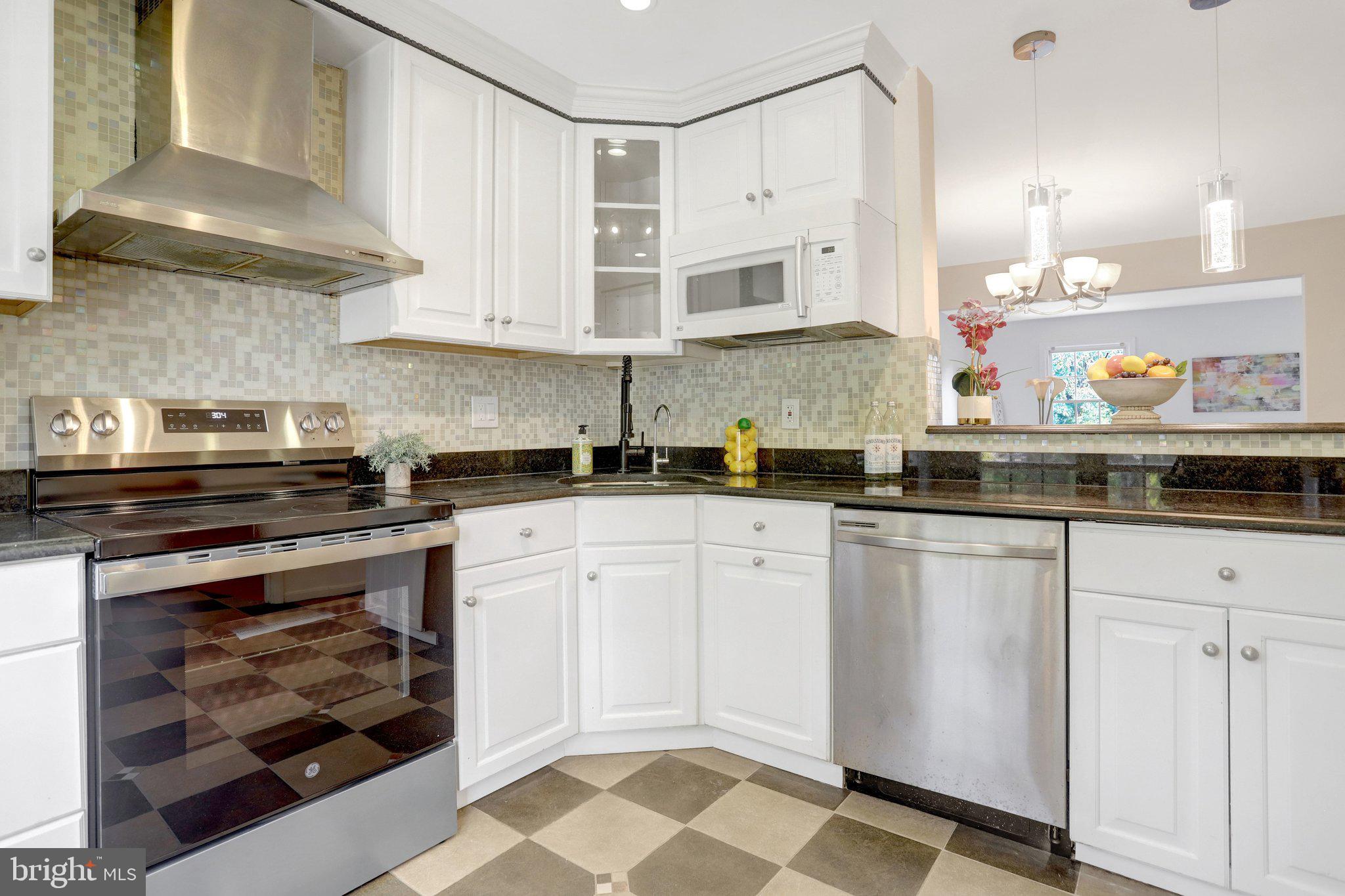 4356 GREENBERRY LANE