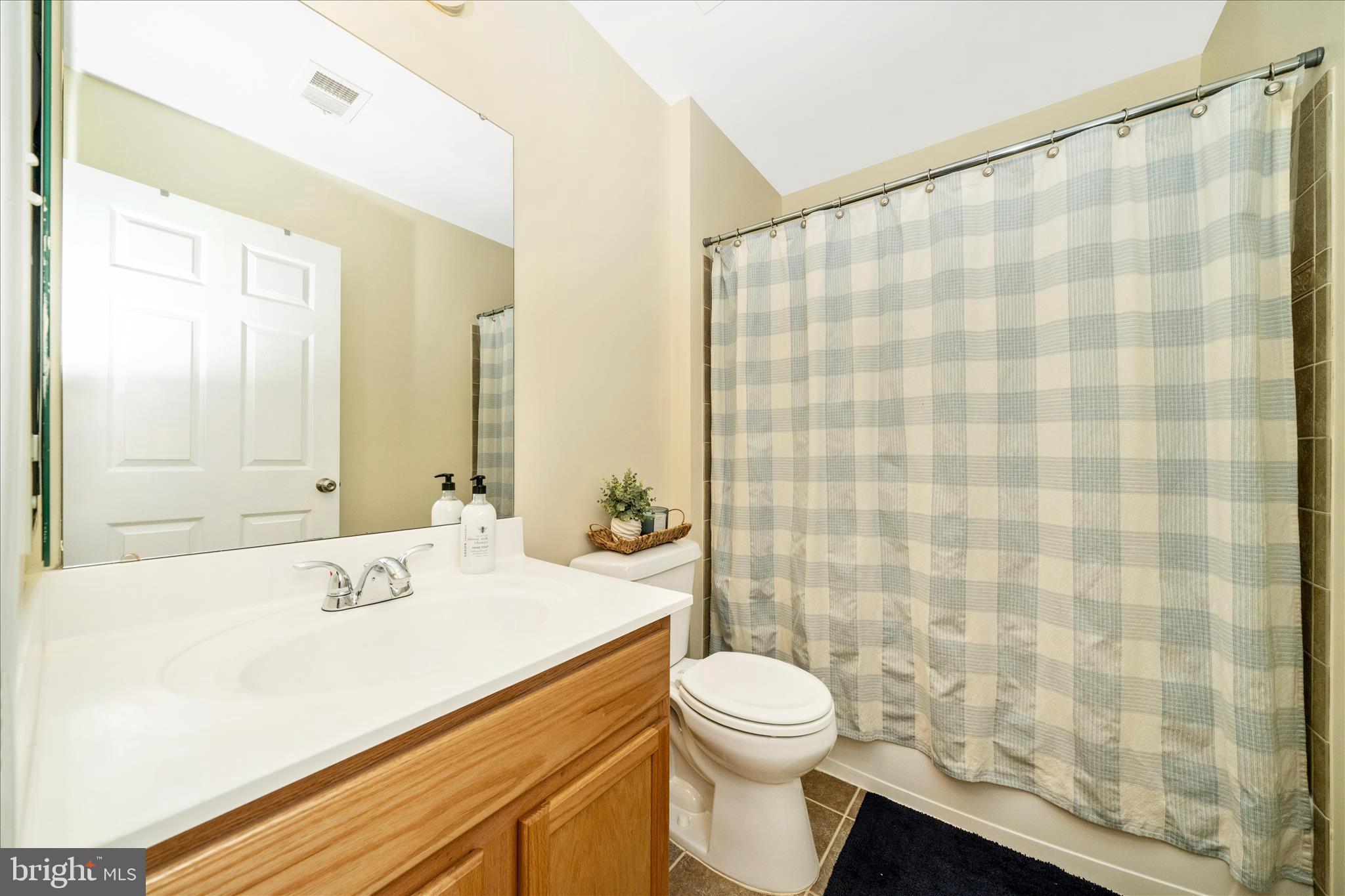 MAGRUDERS OVERLOOK - Residential