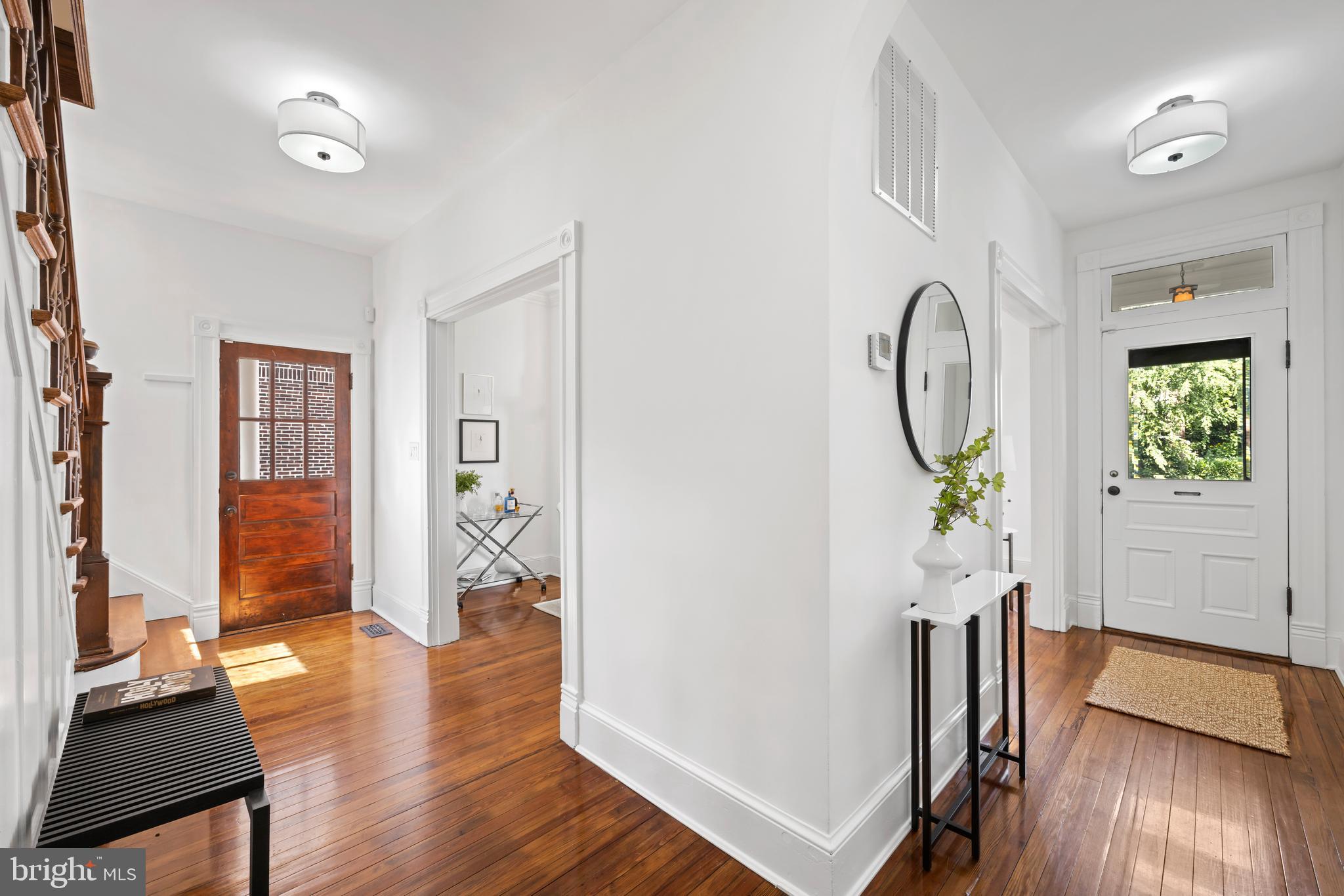 OLD TOWN ALEXANDRIA - Residential