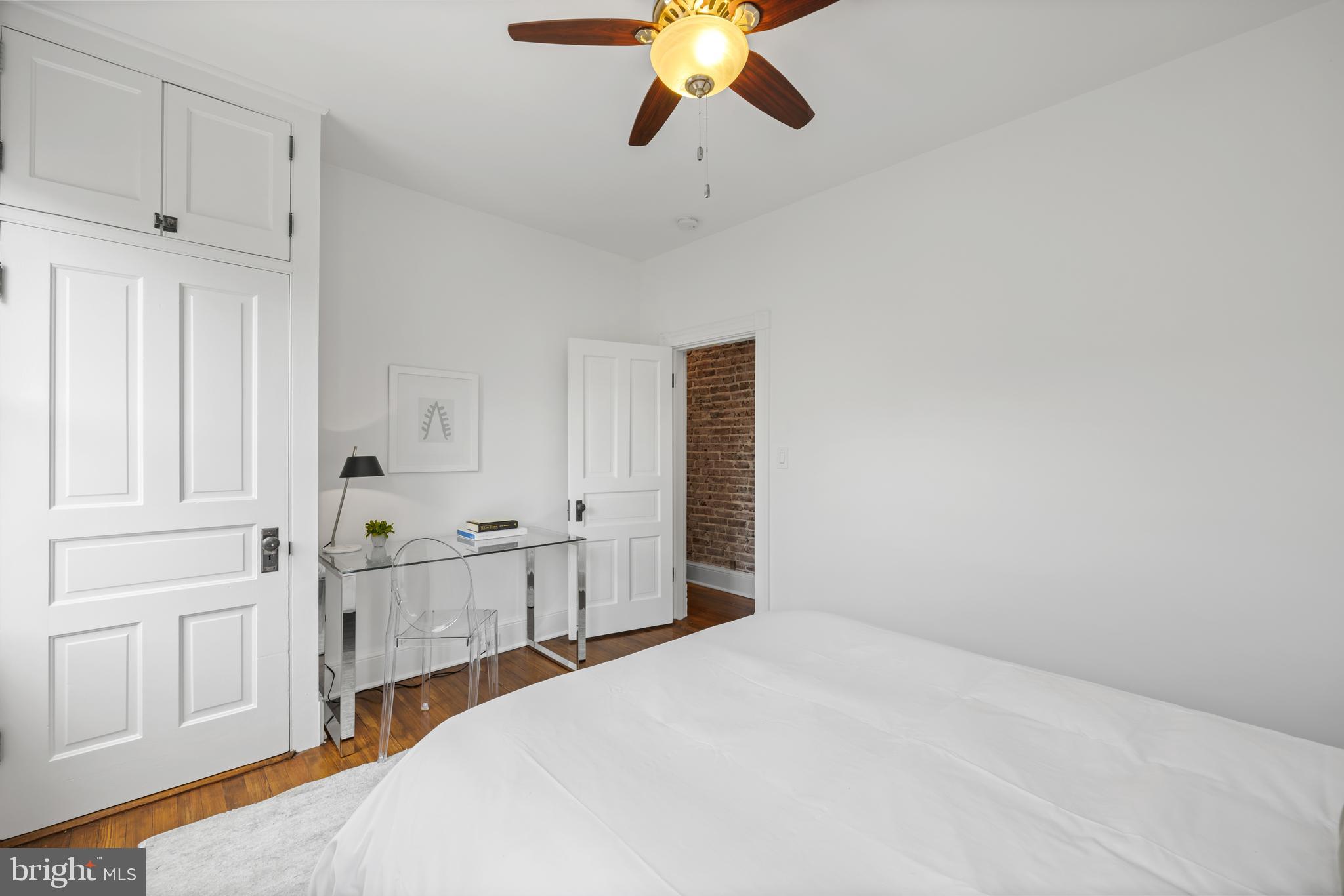 OLD TOWN ALEXANDRIA - Residential