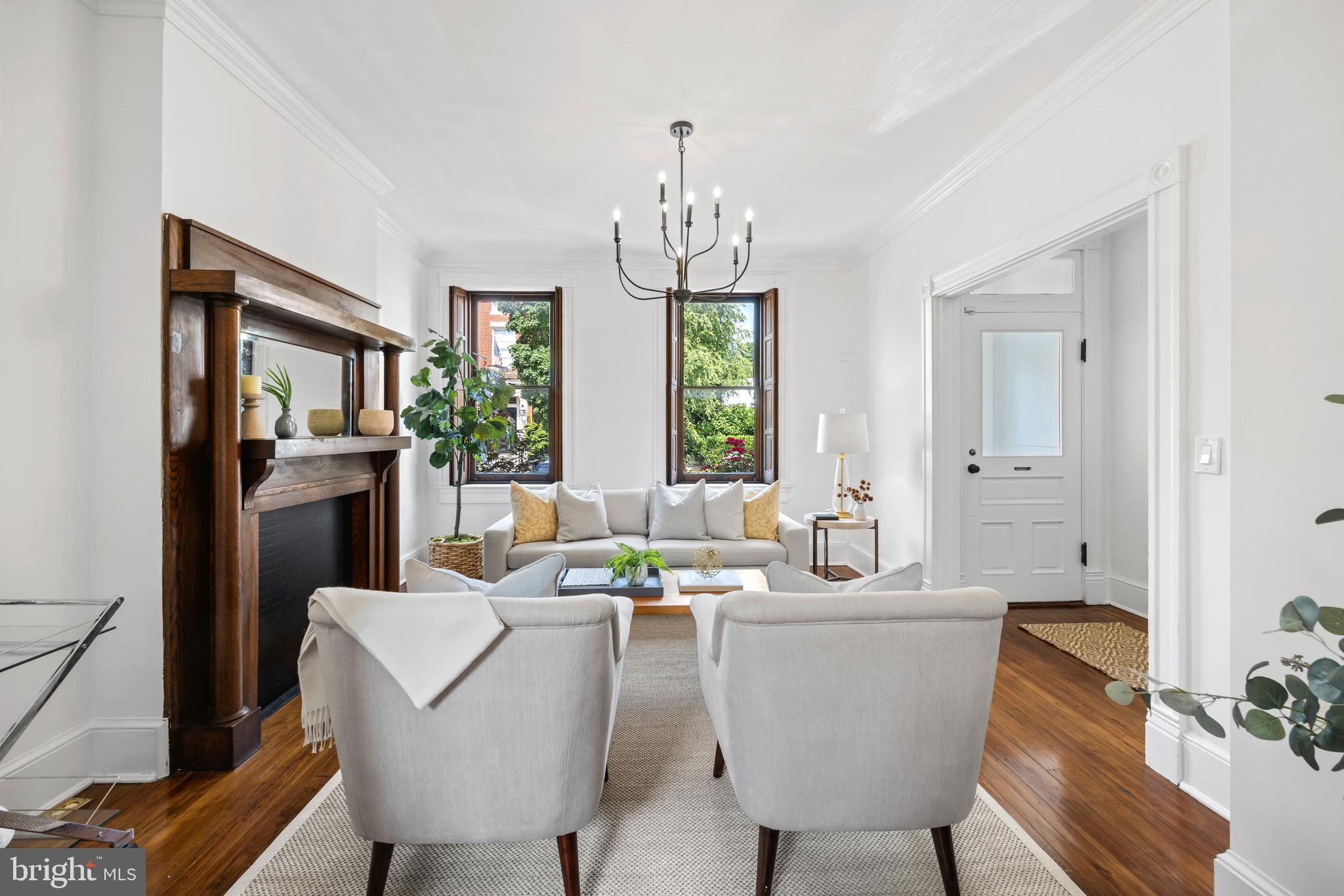 OLD TOWN ALEXANDRIA - Residential