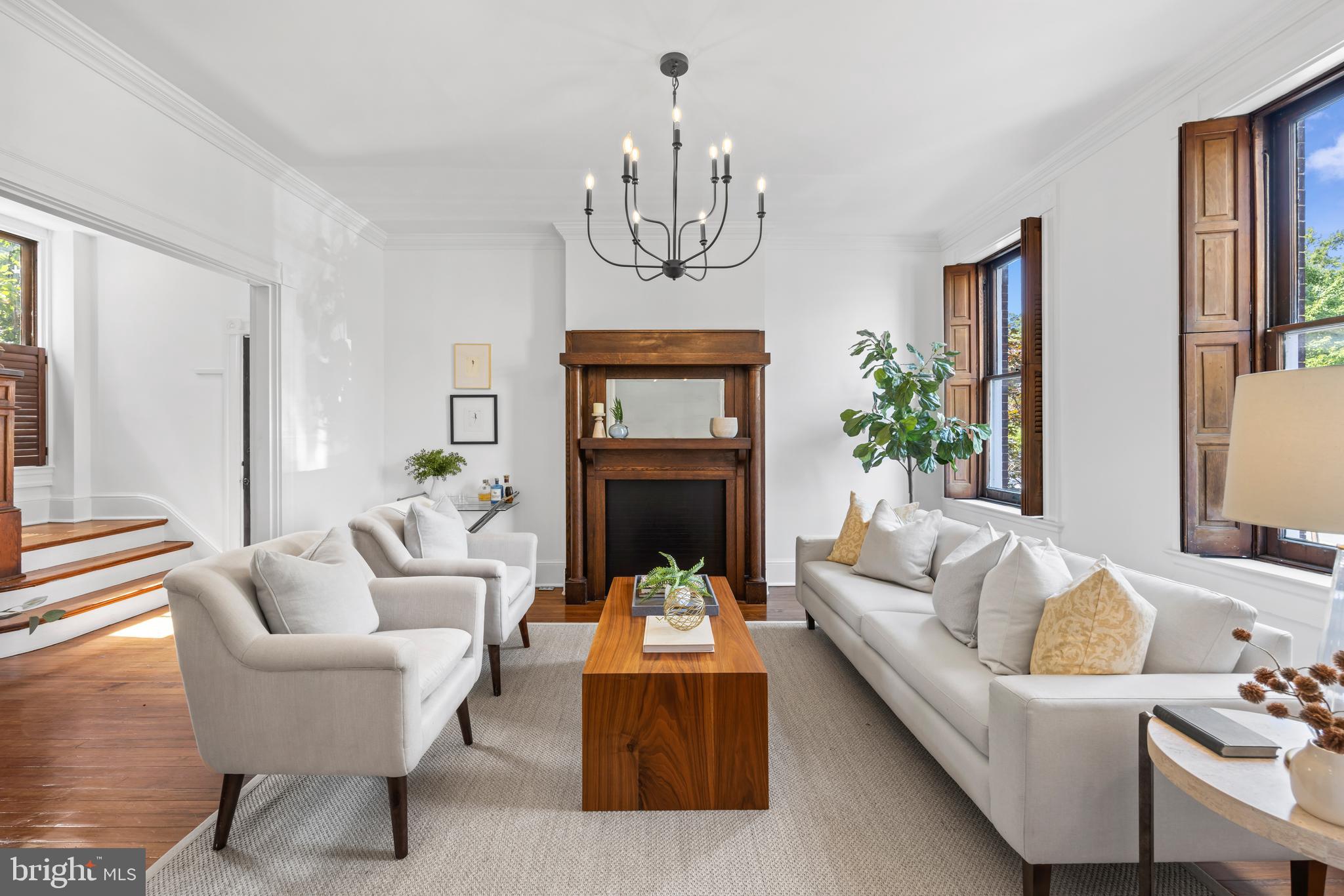 OLD TOWN ALEXANDRIA - Residential