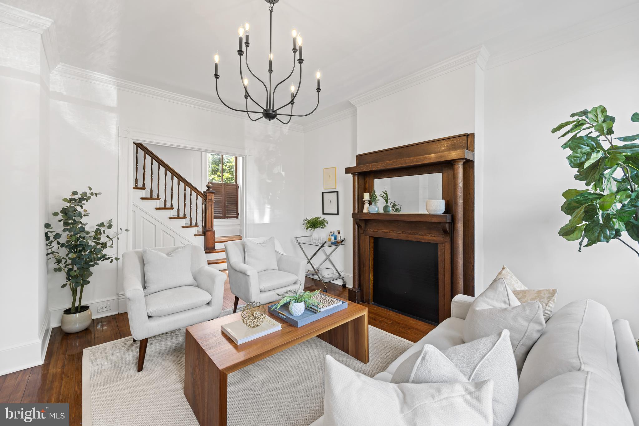 OLD TOWN ALEXANDRIA - Residential