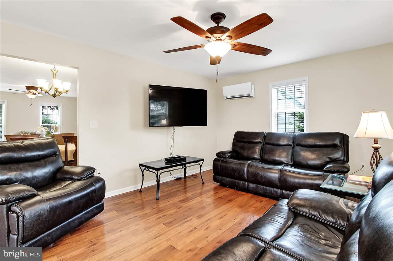 LEXINGTON MEADOWS - Residential