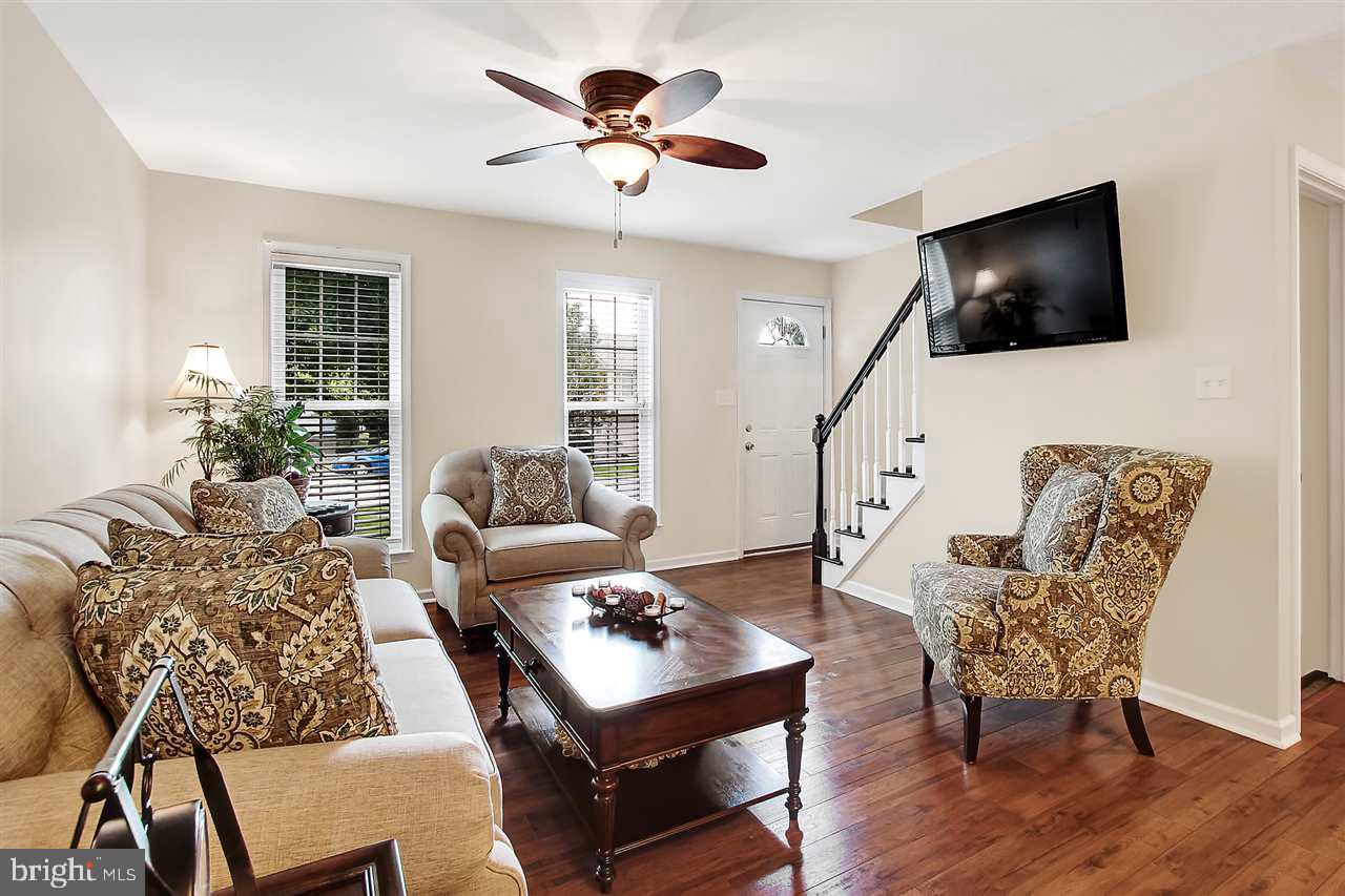 LEXINGTON MEADOWS - Residential