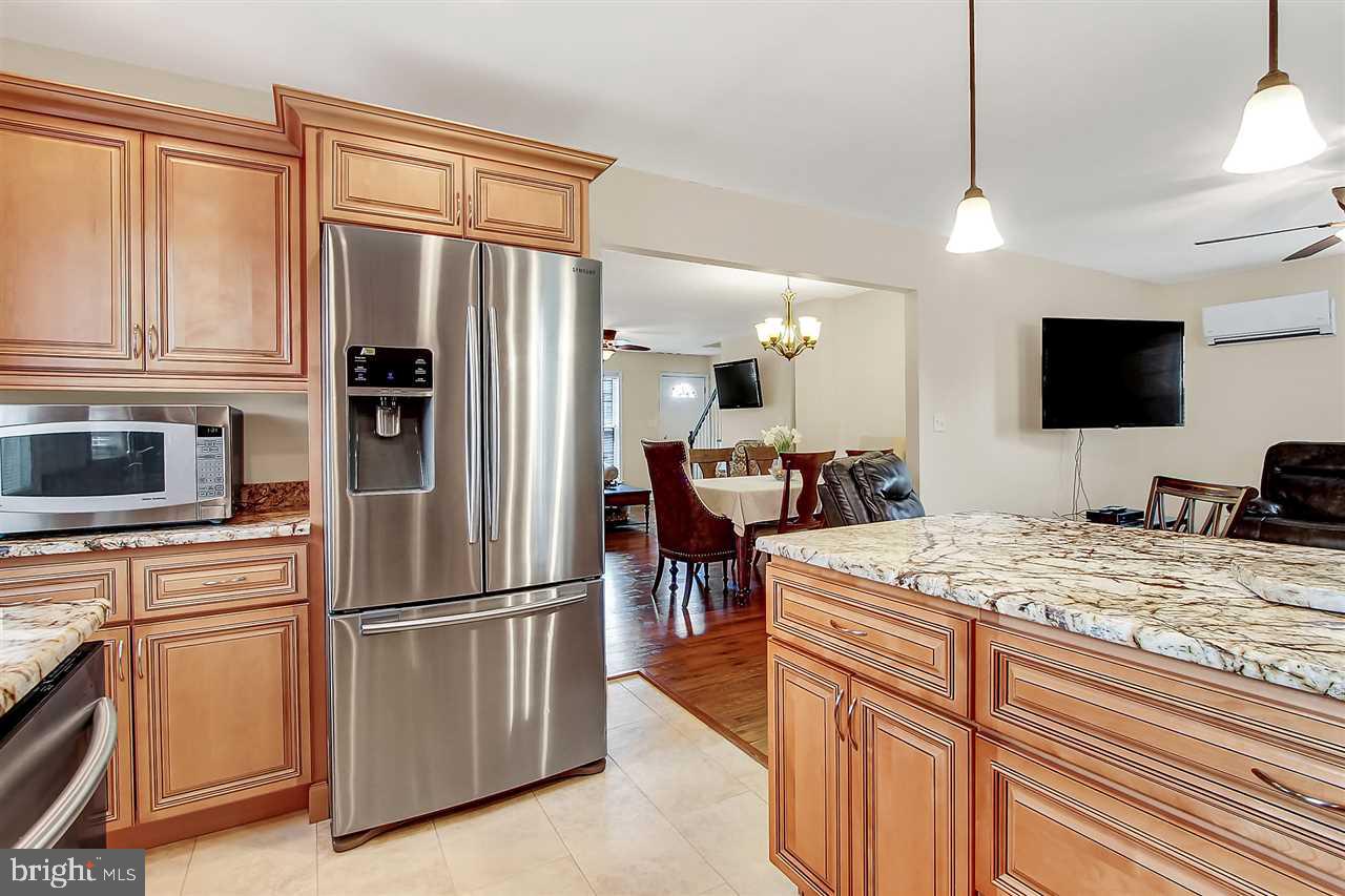 LEXINGTON MEADOWS - Residential