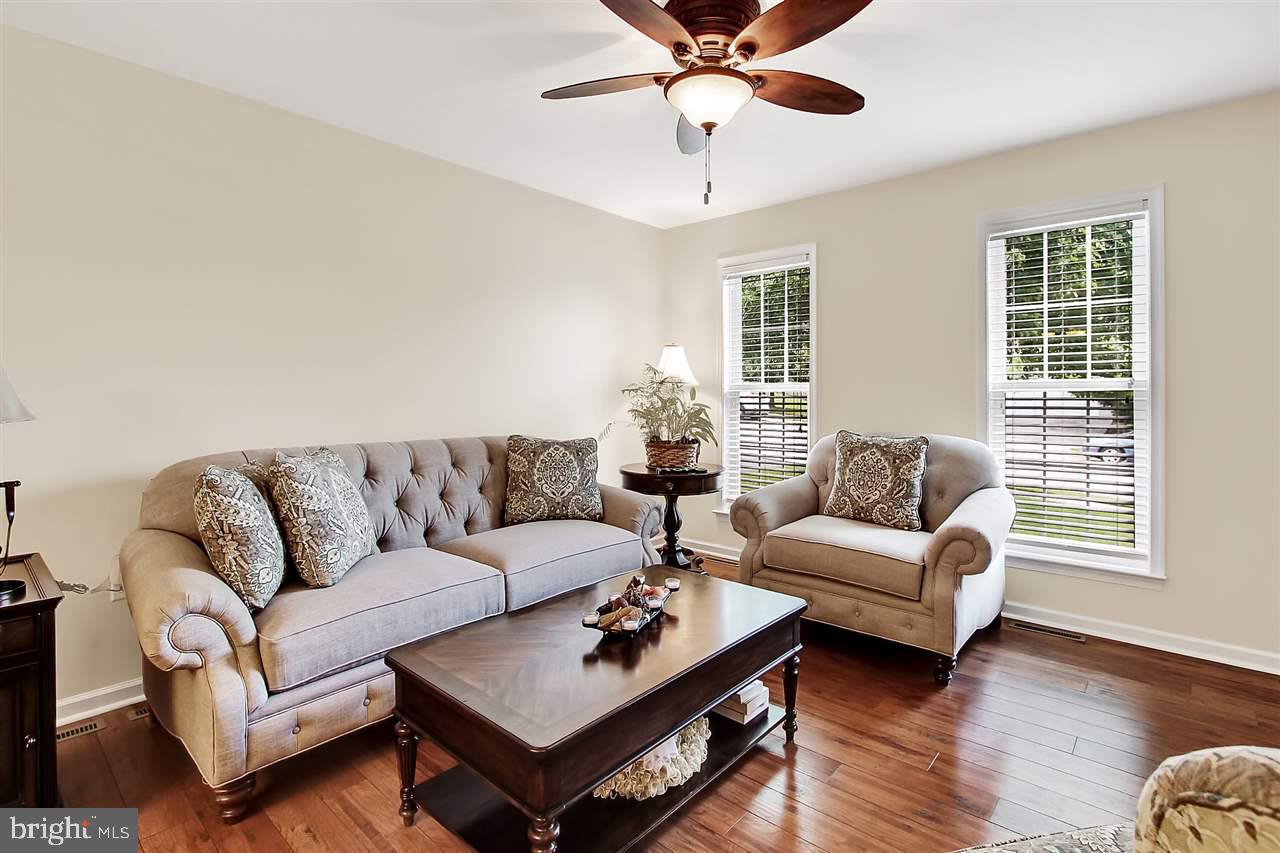 LEXINGTON MEADOWS - Residential