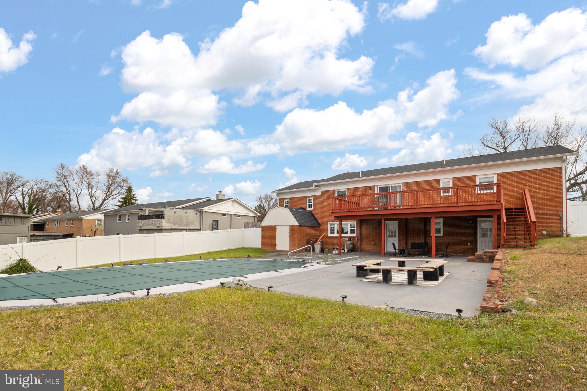 MARY-CATHERINE ESTATES - Residential