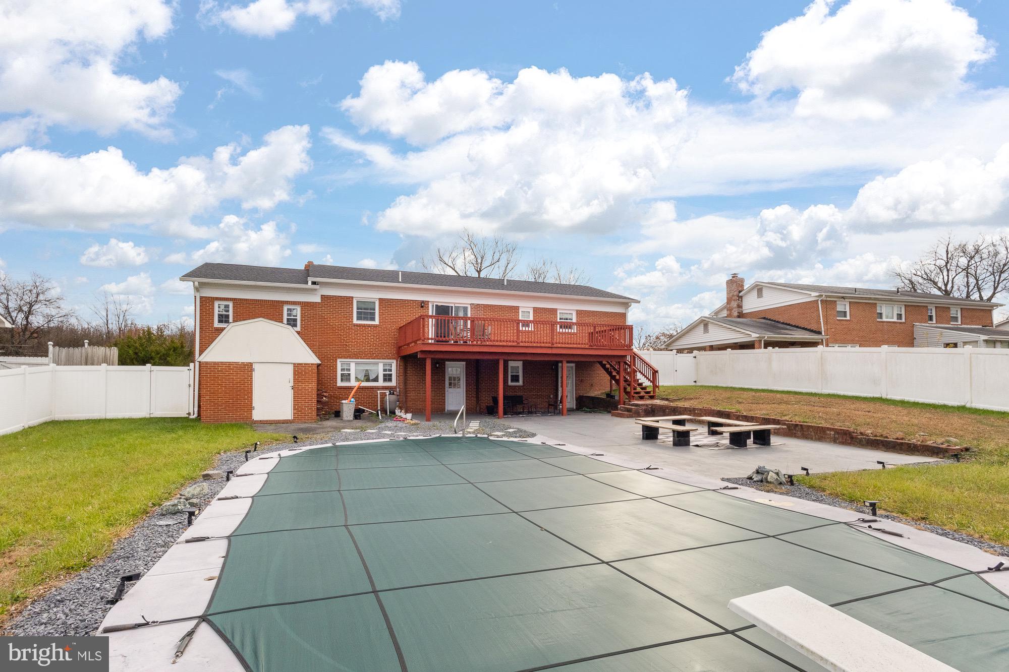 MARY-CATHERINE ESTATES - Residential