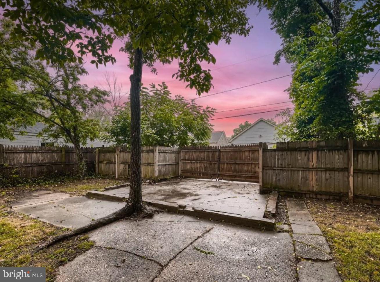 GWYNN OAK - Residential Lease