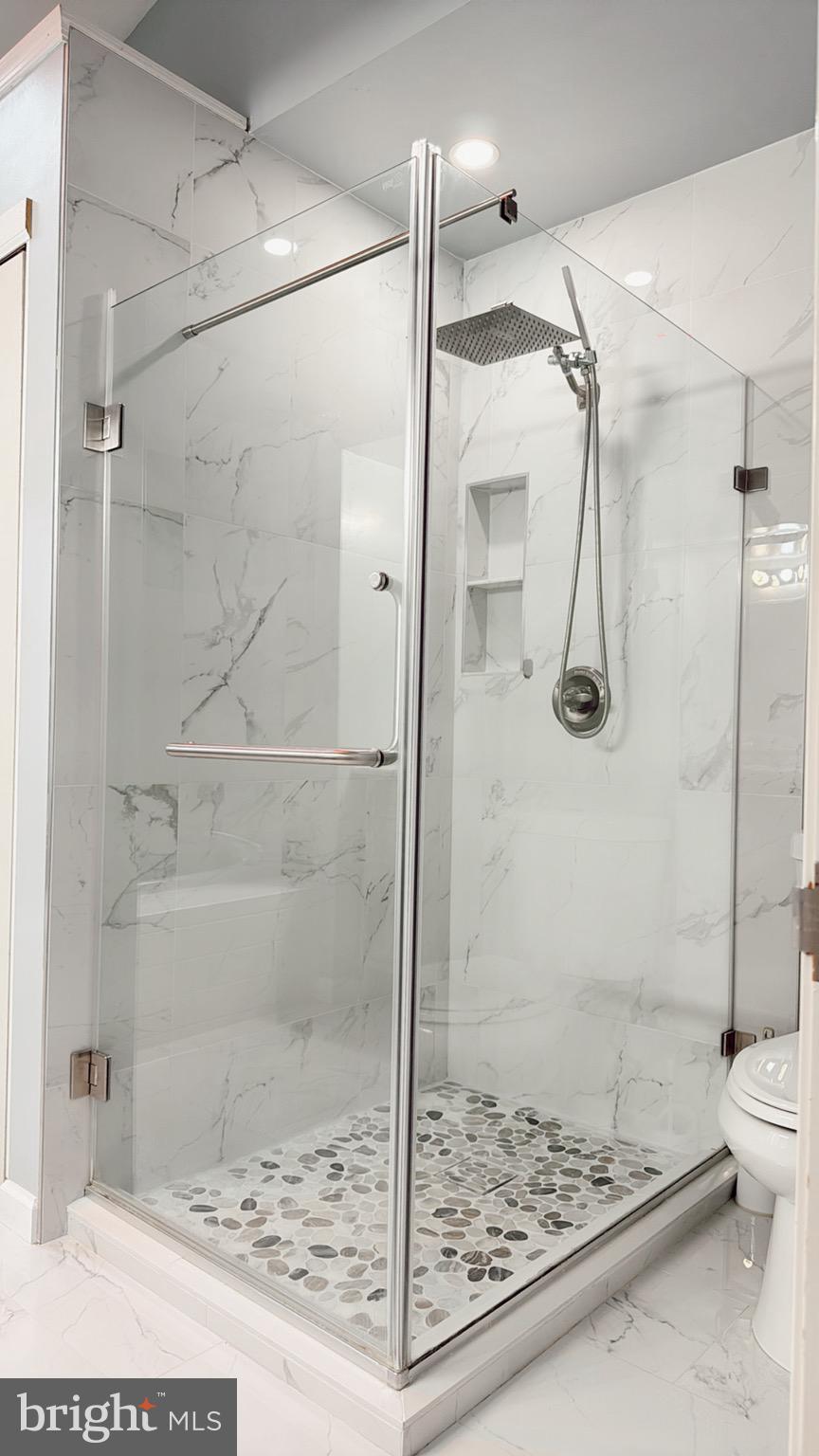 SAW MILL VALLEY - Residential Lease