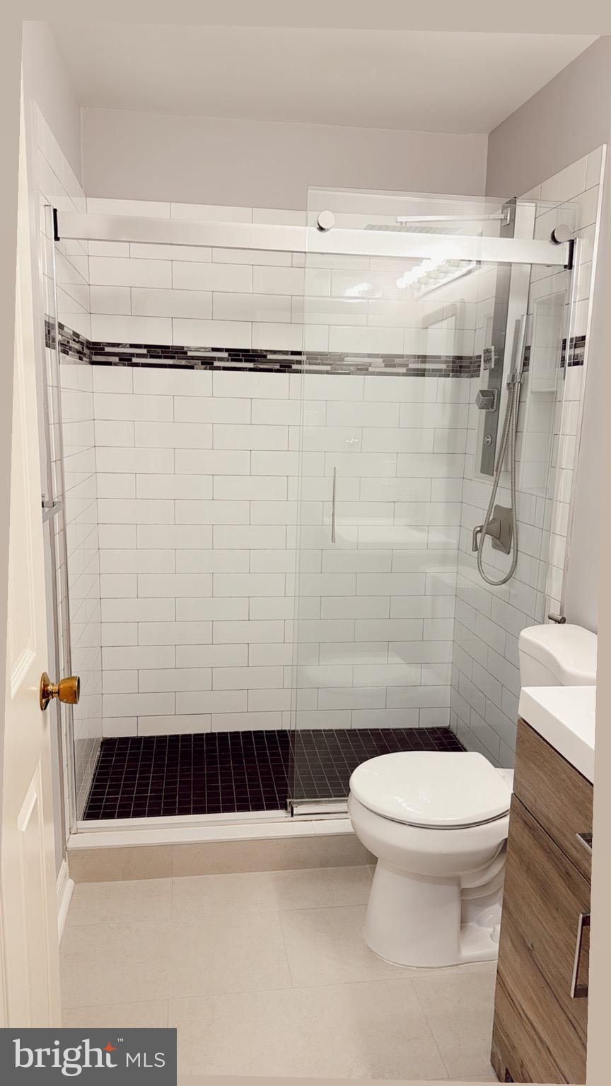 SAW MILL VALLEY - Residential Lease