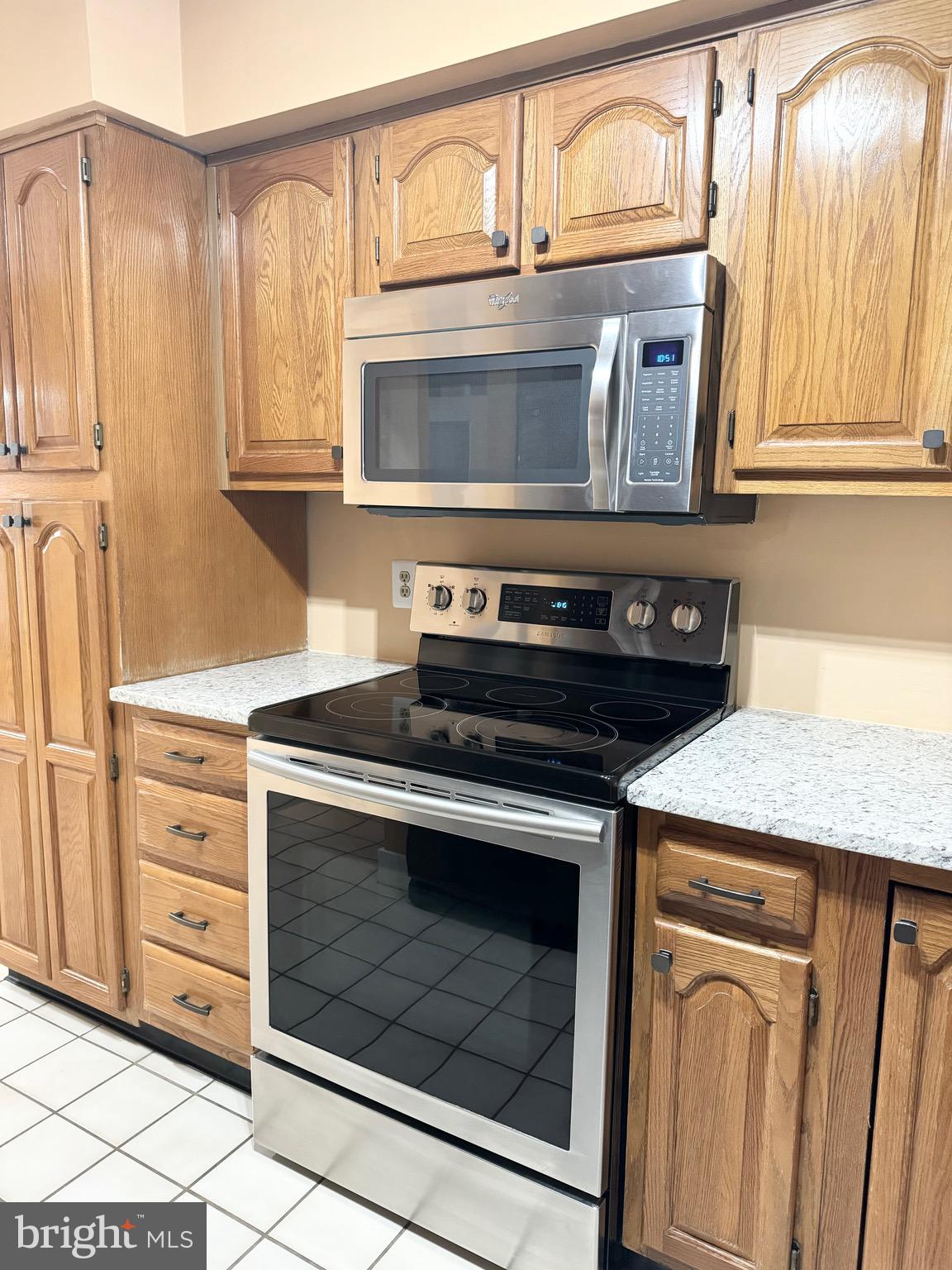 SAW MILL VALLEY - Residential Lease