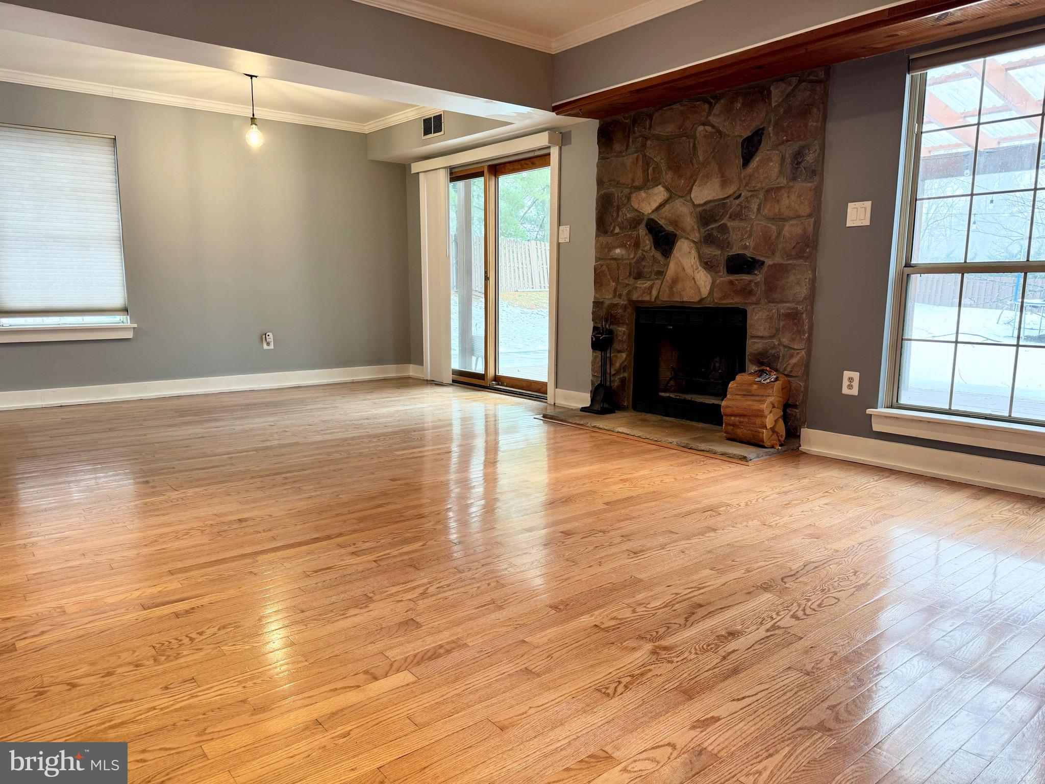 SAW MILL VALLEY - Residential Lease