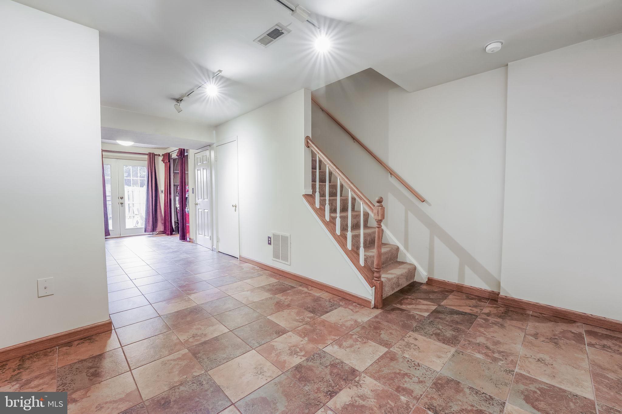 COUNTRYSIDE - Residential Lease