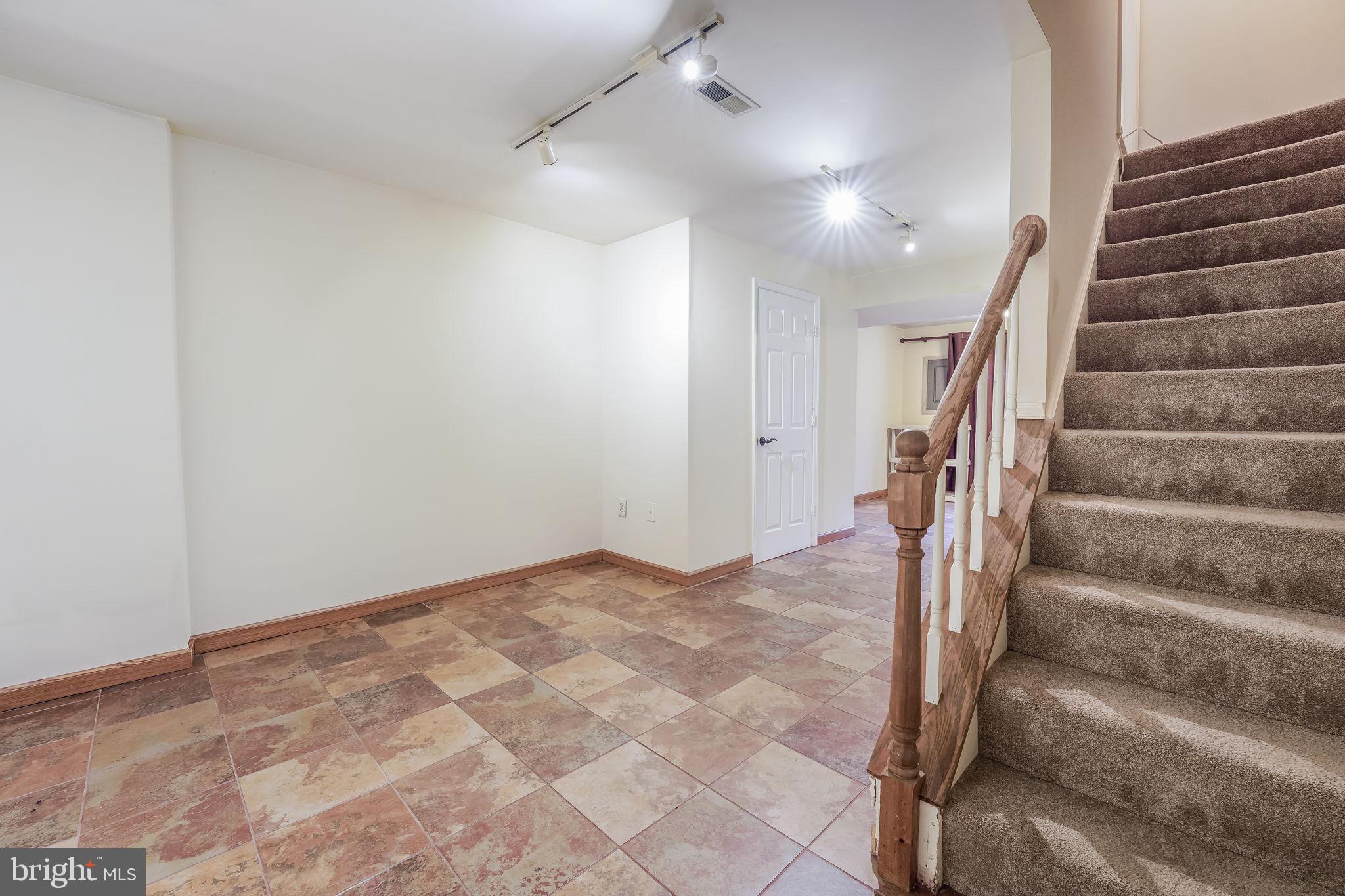 COUNTRYSIDE - Residential Lease