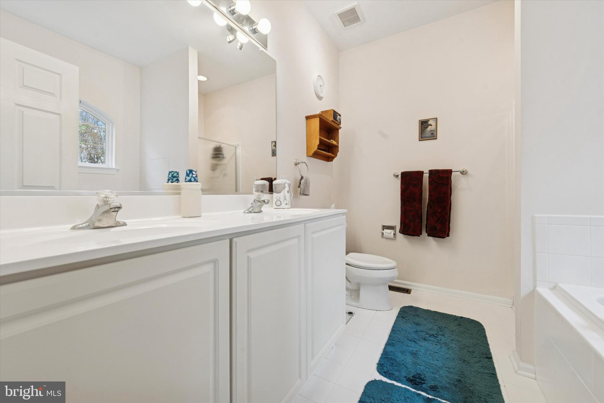 BRANFORD VILLAGE - Residential