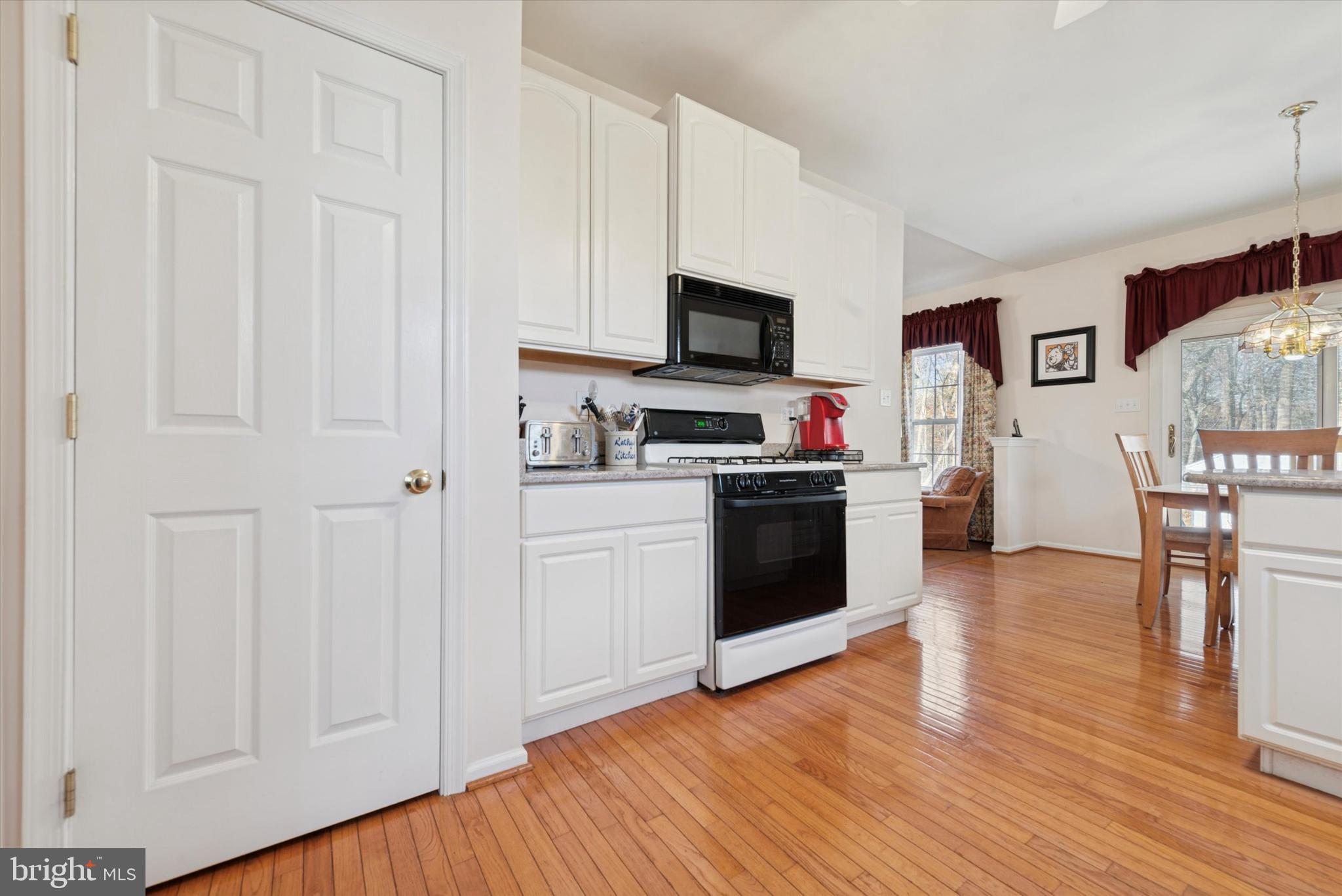 BRANFORD VILLAGE - Residential