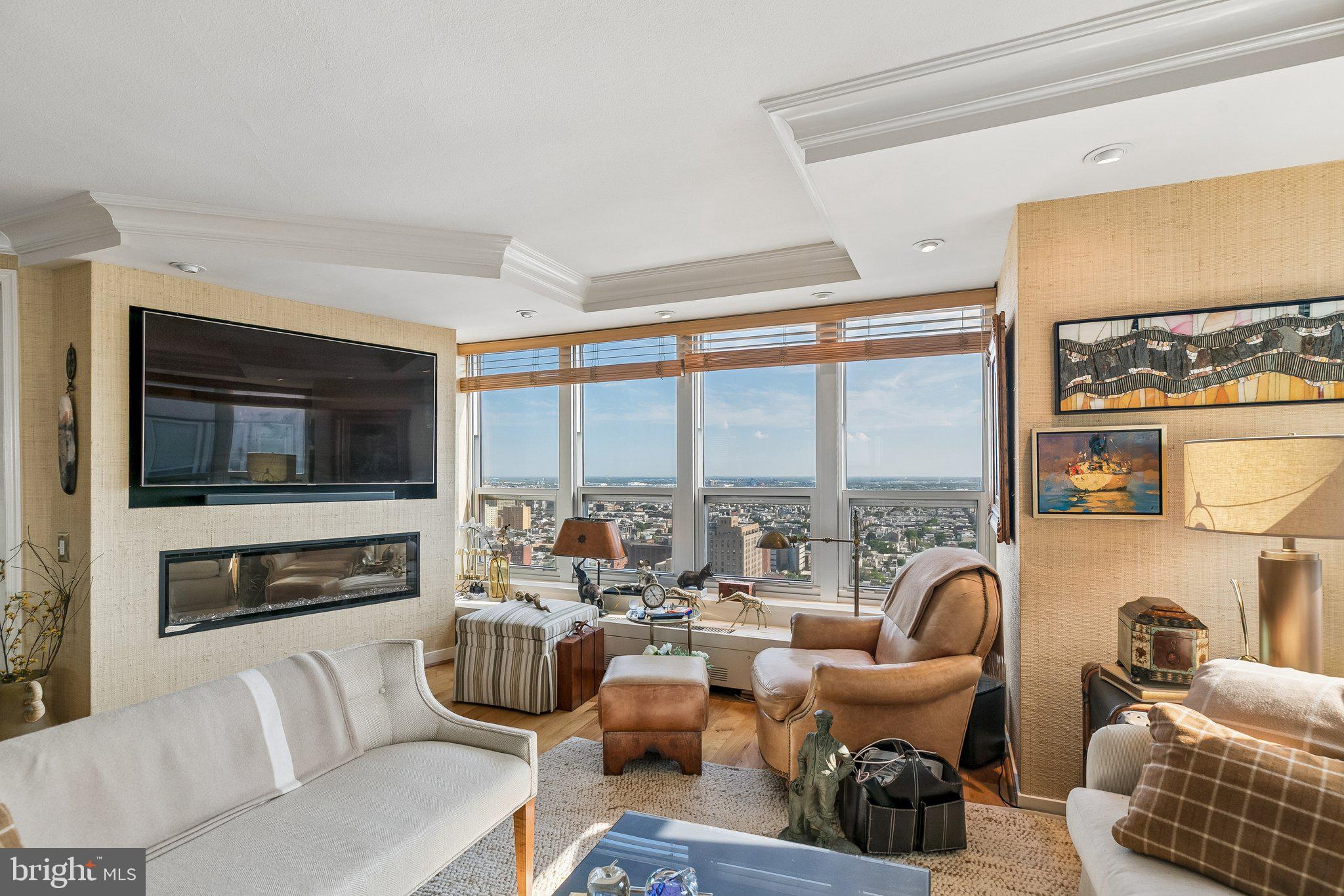 224 W RITTENHOUSE SQUARE 30 3010